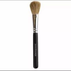 NWT bareMinerals Fast & Flawless Blending Brush